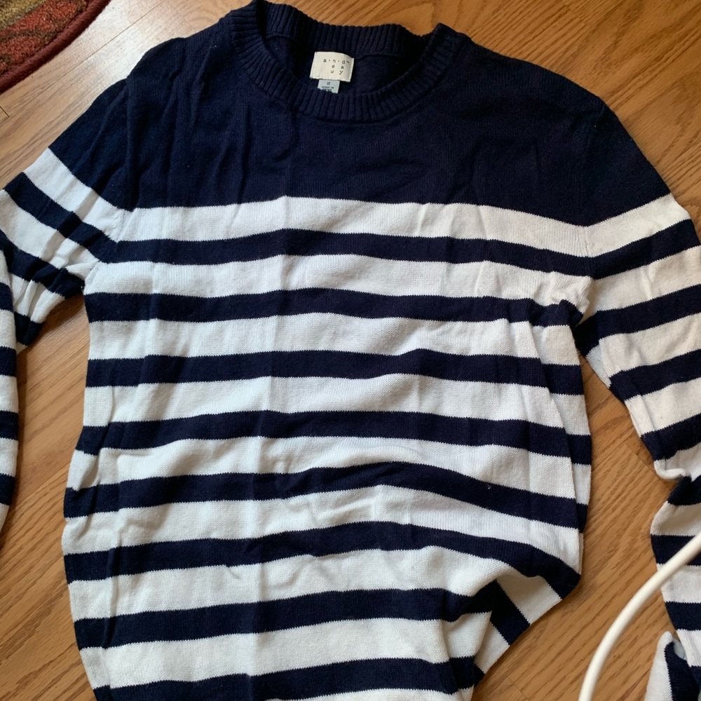 Target long sleeve sweater size small